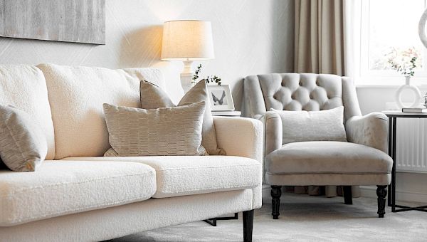 Images are for illustrative purposes only and may differ from the actual product.