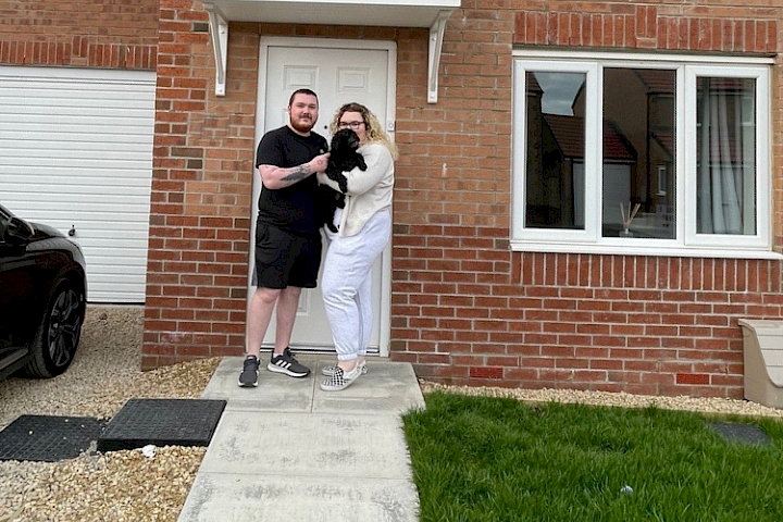 Nicole and James - homeowners Gleeson - happy buyer